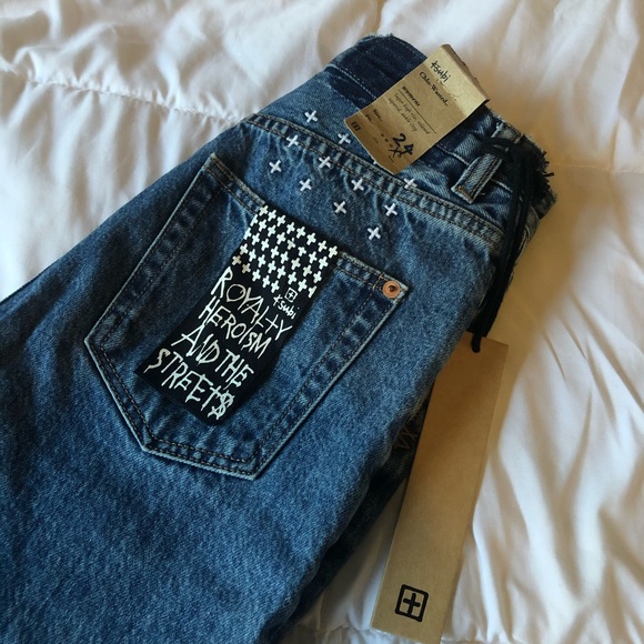 KSUbi Chlo Wasted Elixir Blue - Picture 1 of 6